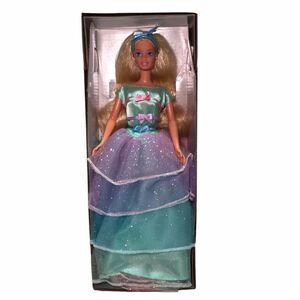 1997 Avon‎ Spring Tea Party Barbie Special Edition Third in Series #18656 doll